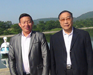 晏合桢和王保平教授在韩国某度假村
