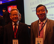 在美第十届世界中医药大会与世界中联副主席李振吉亲切合影